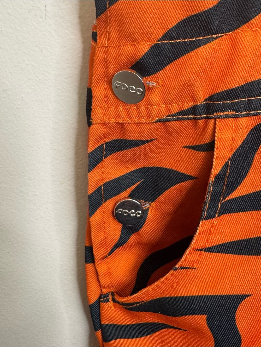Women’s Foco Cincinnati Bengals Orange Tiger-Stripe Bib Overalls Medium - Picture 4 of 10